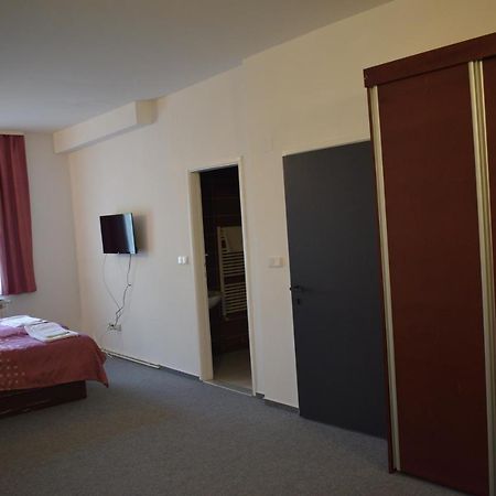 סראייבו Hotel Begic מראה חיצוני תמונה